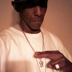 Meet your Posher, Gerald